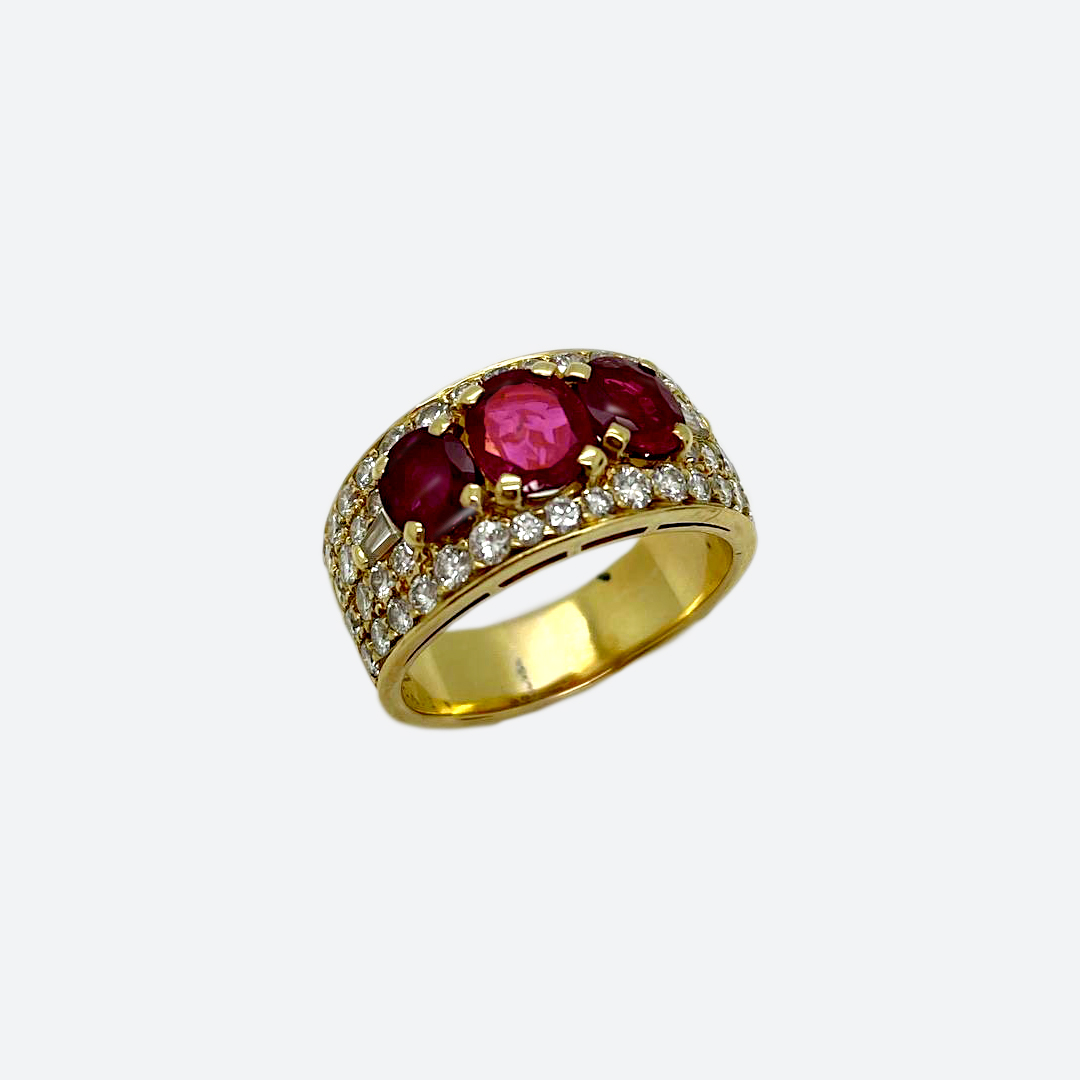 1980s ruby ring signed Bulgari